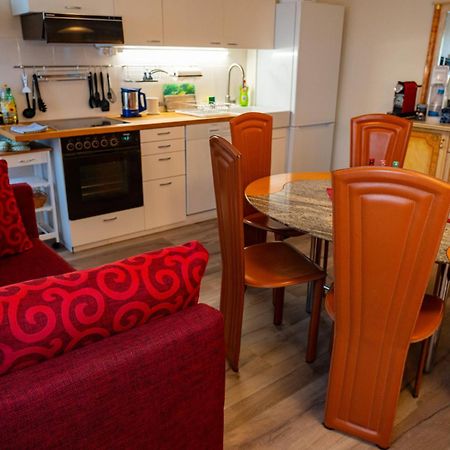 Gemuetliche Wohnung Mit Terasse Und Feuerstelle Lengnau Exteriör bild