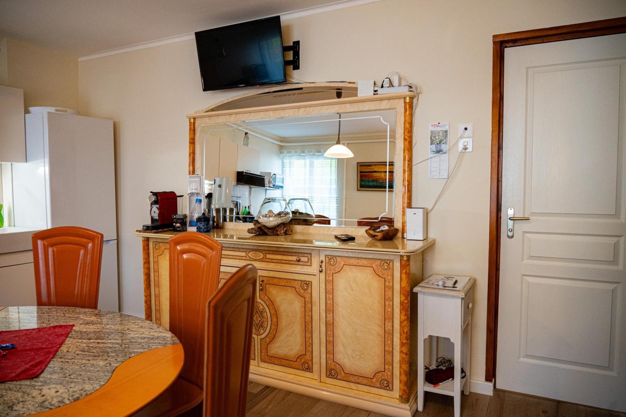 Gemuetliche Wohnung Mit Terasse Und Feuerstelle Lengnau Exteriör bild